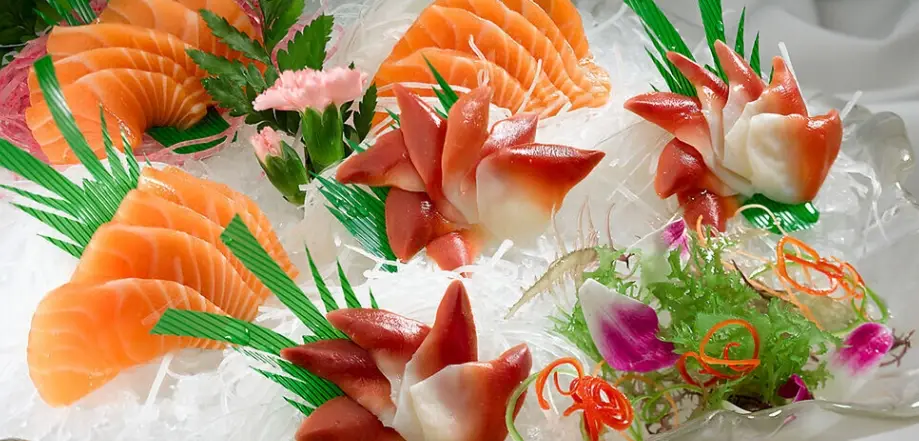 原條三文魚刺身終極指南：從挑選、處理到品嚐的專業技巧