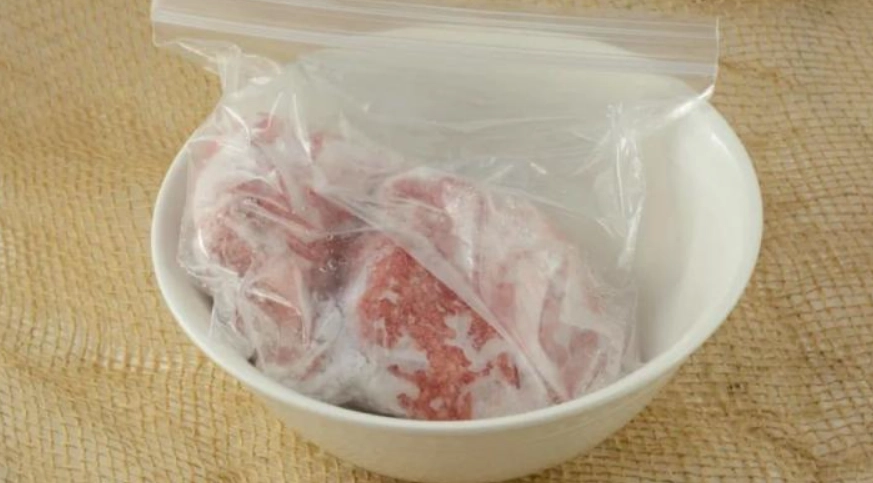 豬肉快速解凍法全攻略：安全省時不失敗的實用技巧