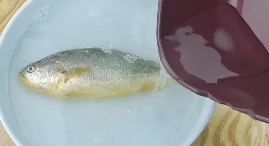 魚退冰泡水 魚退冰泡水