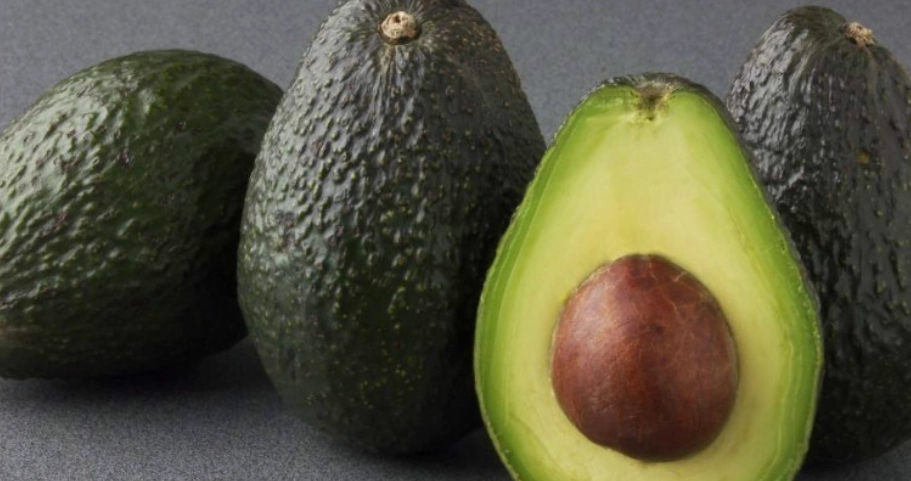 酪梨熱量高嗎？一篇搞懂牛油果卡路里真相與減重吃法