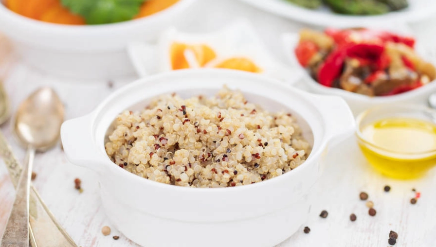 藜麥水比例終極指南：煮出鬆軟Q彈的完美口感與常見錯誤解析