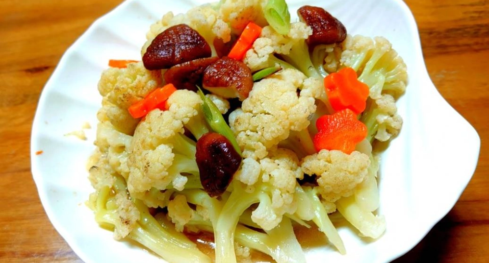 白花椰菜炒香菇食譜與秘訣 | 健康家常菜輕鬆做