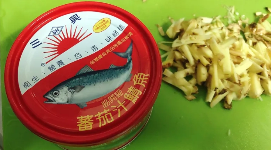 鯖魚罐頭做法