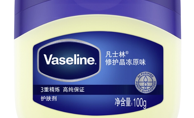 刺青後保養凡士林：正確使用指南與常見誤區