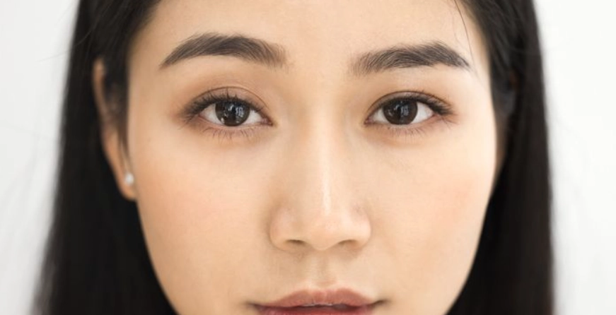 眼睛不對稱矯正 眼睛不對稱矯正