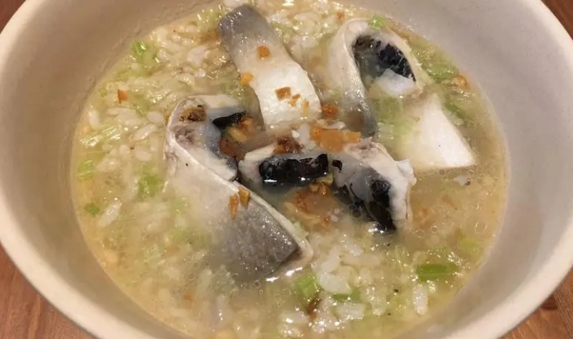 台南火車站周邊平價美食全攻略：銅板小吃與百元餐廳地圖