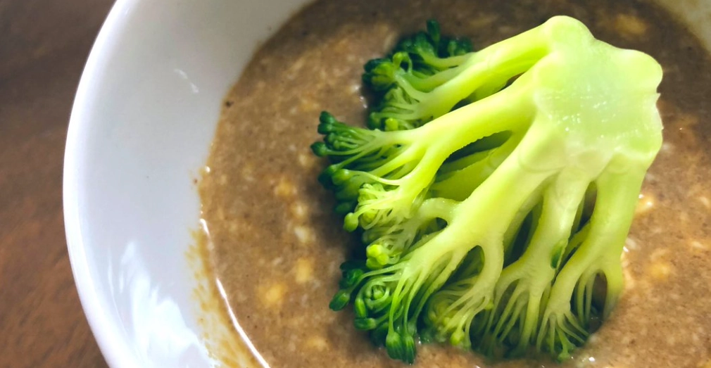 燙花椰菜沾醬做法