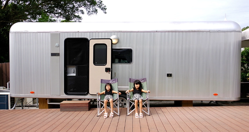 桃園懶人露營車推薦｜新手免裝備露營，一卡皮箱入住星空車宿