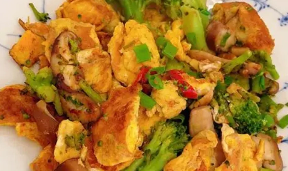 花椰菜炒蛋 做法 花椰菜炒蛋 做法