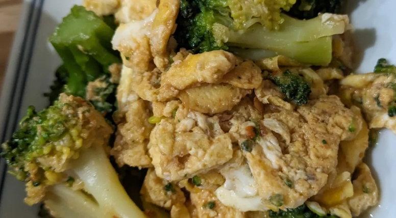 花椰菜炒蛋怎麼做？零失敗秘訣與5分鐘快速食譜大公開