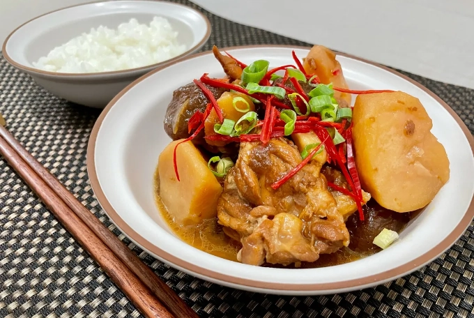 梅子燒雞終極指南：從經典餐廳到家常秘訣，酸甜好滋味完整解析