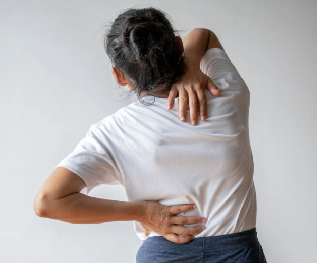 背部放鬆運動 背部放鬆運動