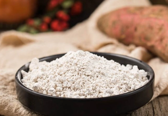 太白粉是什麼粉？台灣料理隱形功臣，從蚵仔煎到肉羹的關鍵解析