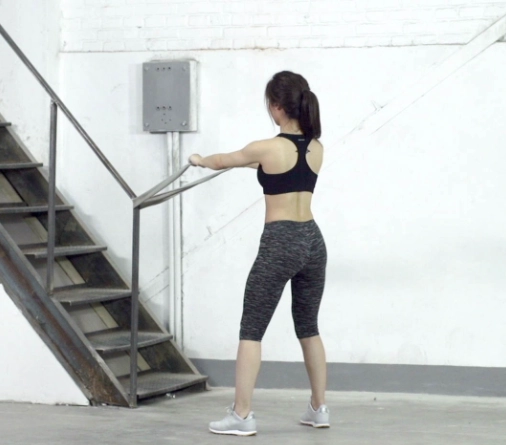 背變薄運動 背變薄運動