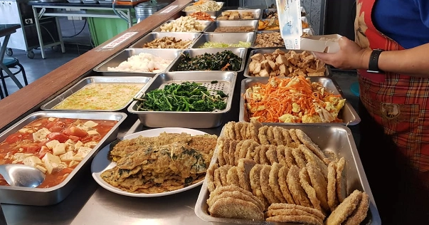 高雄左營高鐵素食餐廳