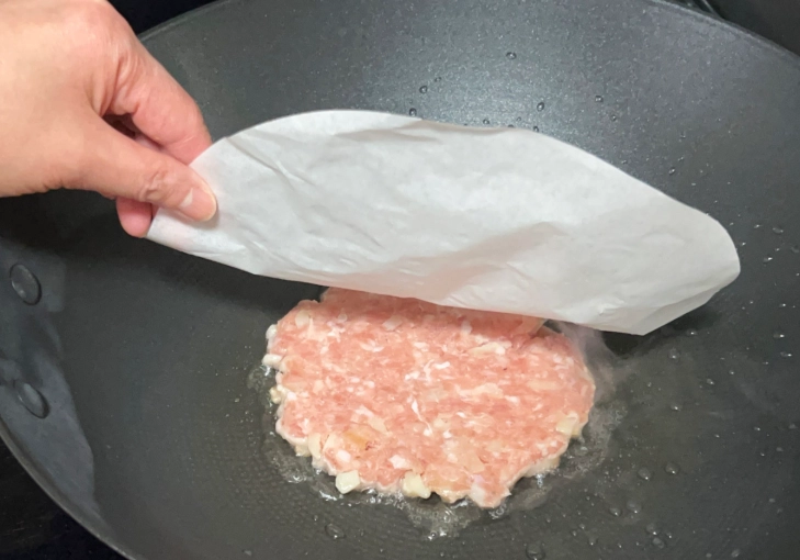 烘焙紙分裝肉完整指南：省空間、保新鮮的廚房妙招