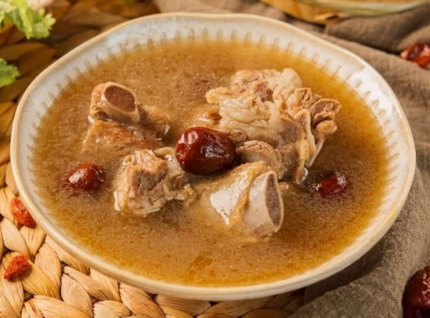 黃耆枸杞紅棗湯