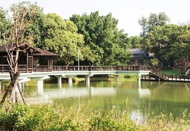 新竹一日遊開車行程全攻略：必訪景點、美食地圖與避開塞車路線