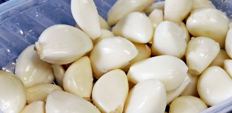 急凍蒜頭完整指南：保存技巧、做法教學與料理應用