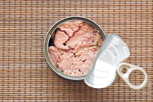 吞拿魚罐頭健康嗎？營養師解析真相與聰明選購指南