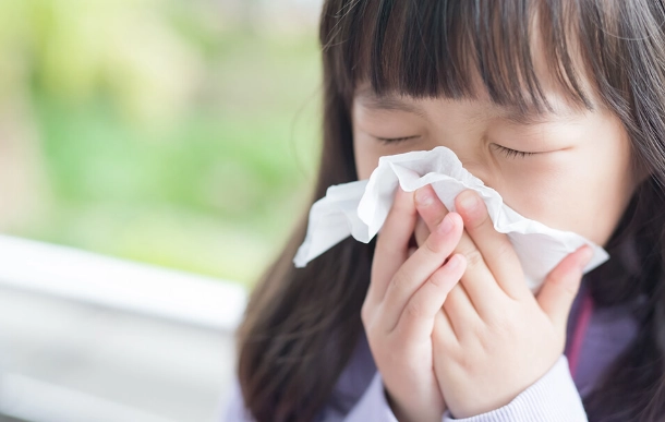 長期鼻塞流鼻水怎麼辦？10年專家教你根治過敏性鼻炎全攻略