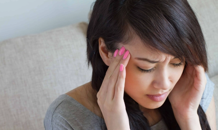 眼睛頭暈怎麼辦？專家解析原因、治療與日常預防全攻略