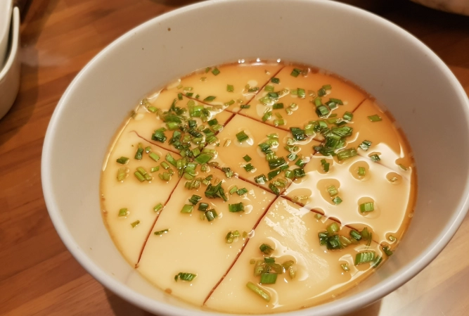 電鍋蒸蛋失敗？破解5大關鍵錯誤，做出餐廳級滑嫩蒸蛋