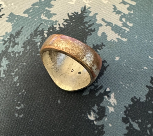 戒指變銅色怎麼辦？完整清潔保養指南與專家秘訣