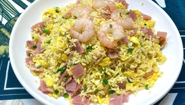 牛油果炒飯 牛油果炒飯