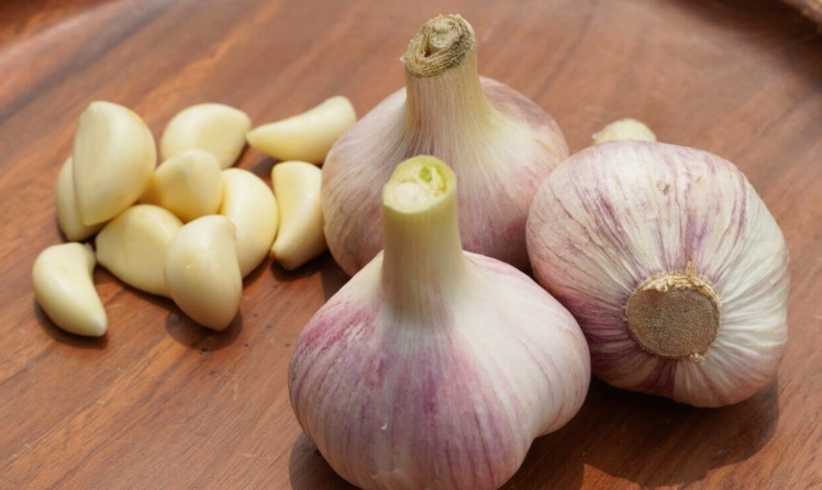 蒜頭過期怎麼辦？專家教你判斷、處理與保存技巧