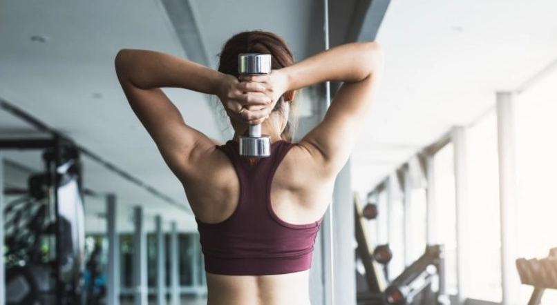 練肩膀女必讀：安全有效的肩部訓練全攻略