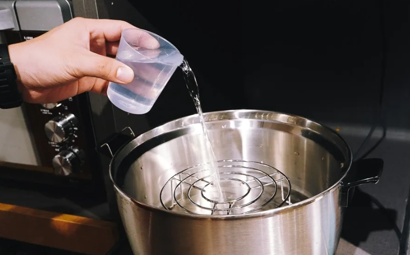 電鍋溏心蛋水量完美比例：零失敗黃金公式與實測心得