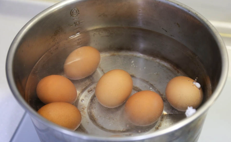 電鍋煮溏心蛋 電鍋煮溏心蛋