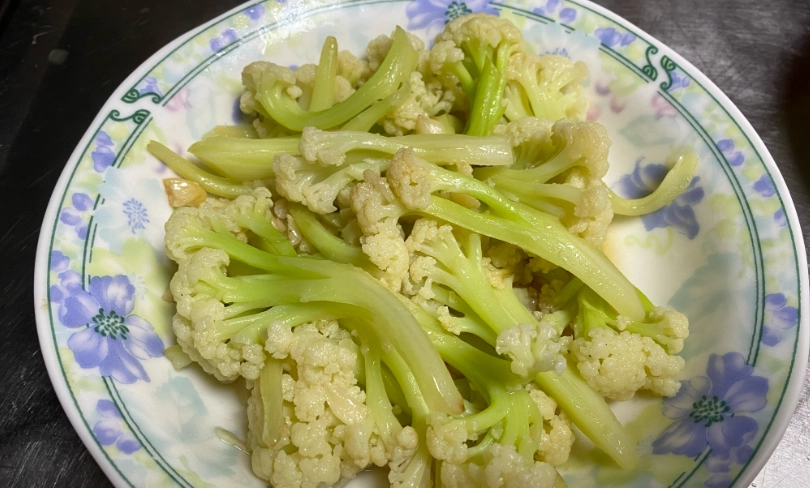 清炒白花菜 清炒白花菜