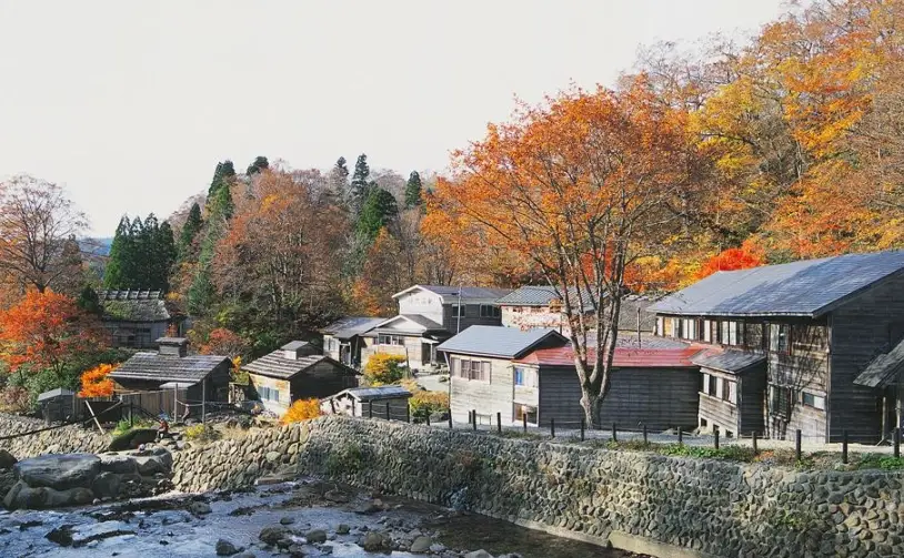 乳頭溫泉鄉交通攻略：自駕、巴士、電車路線全解析