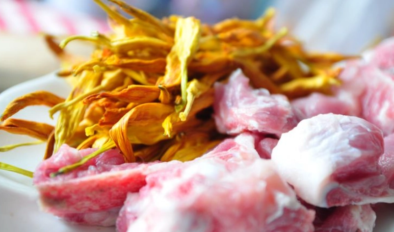 金針花湯做法 金針花湯做法