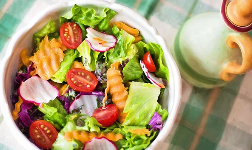 新手必學！5款10分鐘簡易沙拉食譜，健康美味天天換