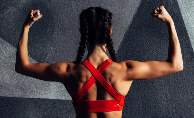 強化背肌運動指南：專家教你正確發力與常見錯誤修正