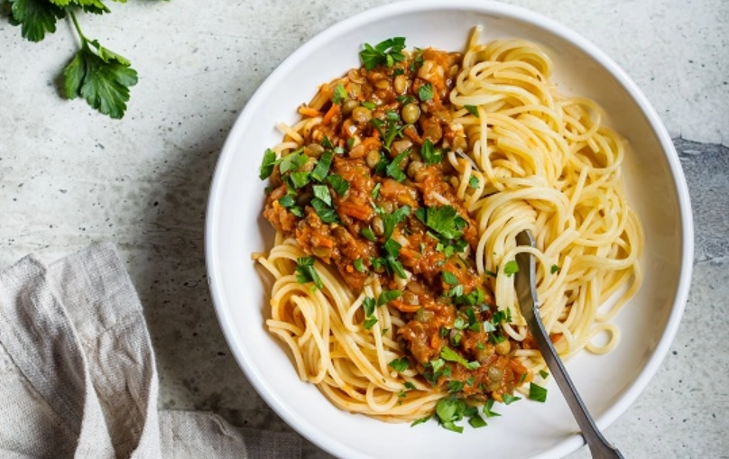 義大利麵隔夜能吃嗎？專家教你安全保存與更好吃的加熱秘訣