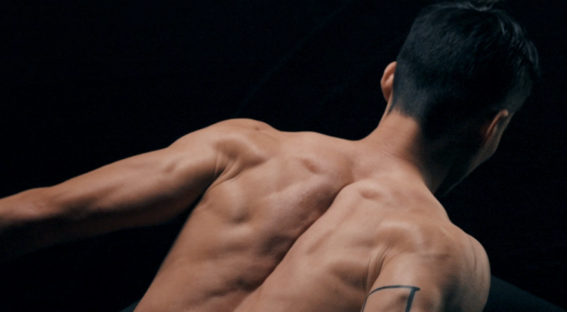 練背菜單男：從零到有的背部肌群訓練全攻略