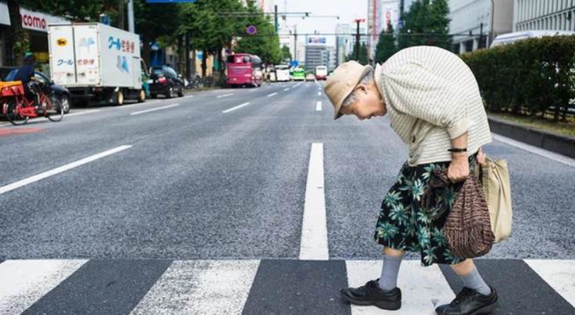 長輩姿勢矯正 長輩姿勢矯正