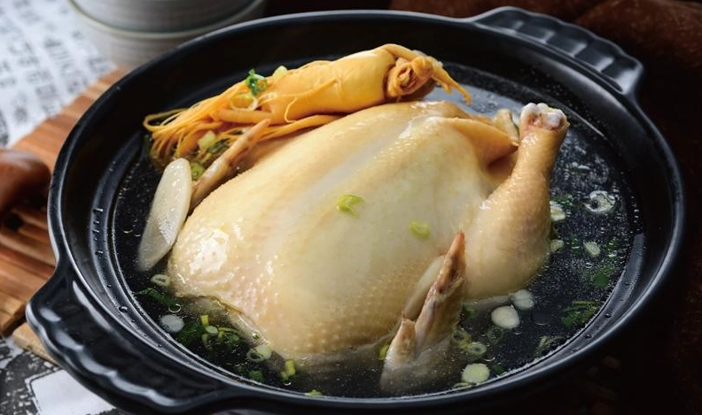 人蔘雞湯食譜全攻略：從選材到燉煮的零失敗秘訣
