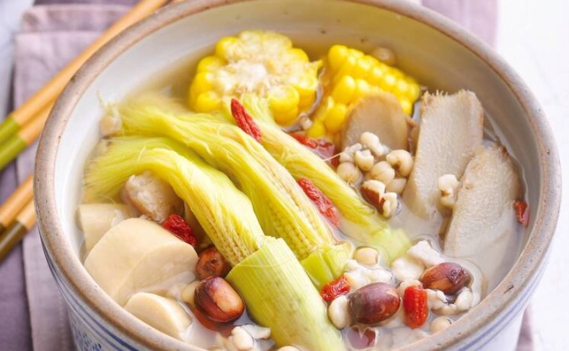 四神湯加料全攻略：從根莖蔬菜到肉類海鮮的完美搭配