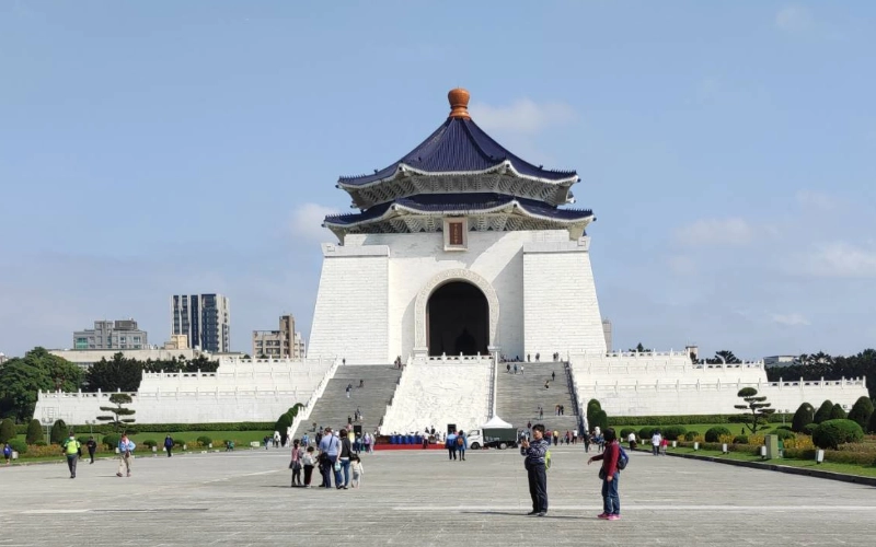 自由廣場 遊戲