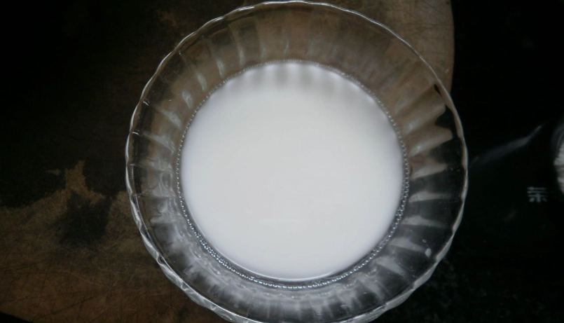 勾芡水比例終極指南：掌握黃金比例，讓料理滑順不結塊