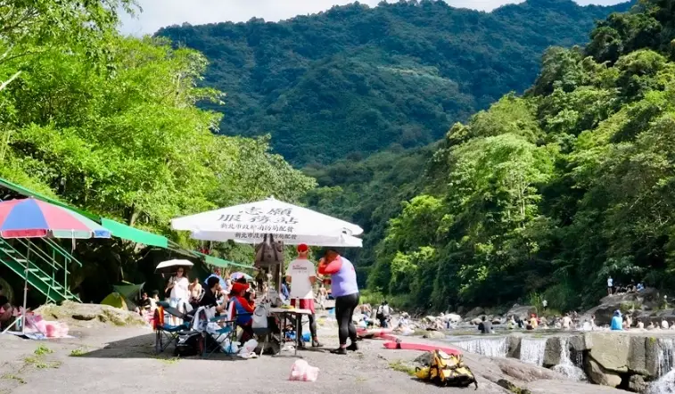 內灣玩水 內灣玩水