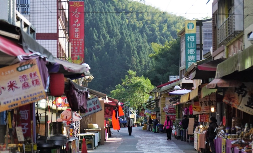 嘉義老街一日遊完整攻略：文化古蹟漫步與地道美食地圖