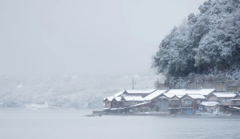 伊根舟屋下雪時間全攻略：雪景絕美時段與冬季旅遊指南