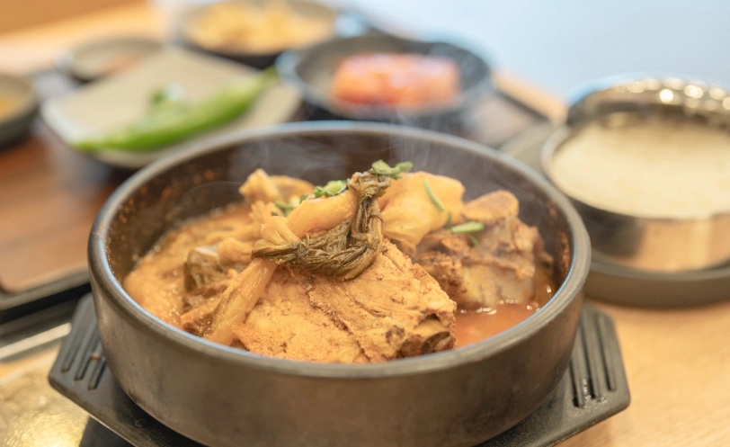 釜山美食餐廳終極指南：在地人帶路，必吃海鮮、豬肉湯飯與隱藏版料理