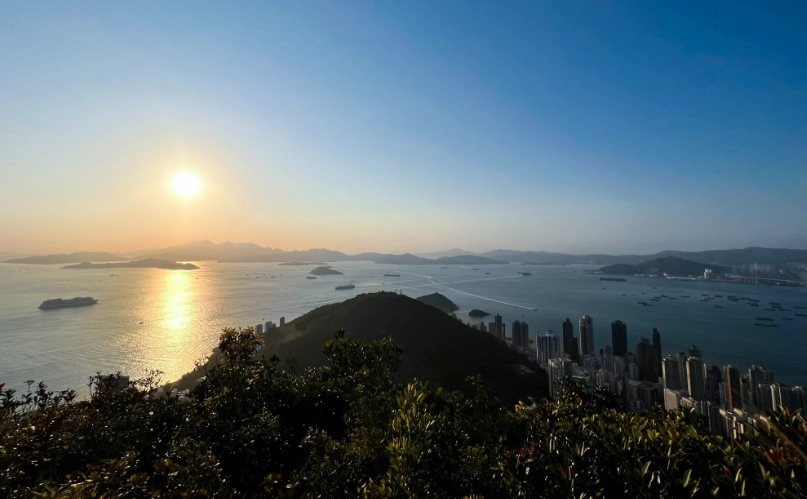 西高山登山攻略：日落夜景最佳觀賞點與交通全解析